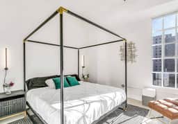 DTLA Elegance & Style (1 bdrm, Free Parking, Pool) - Image 2
